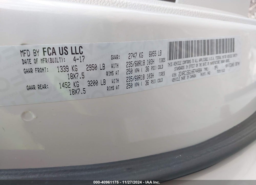 2017 CHRYSLER PACIFICA TOURING L VIN: 2C4RC1BG1HR744884