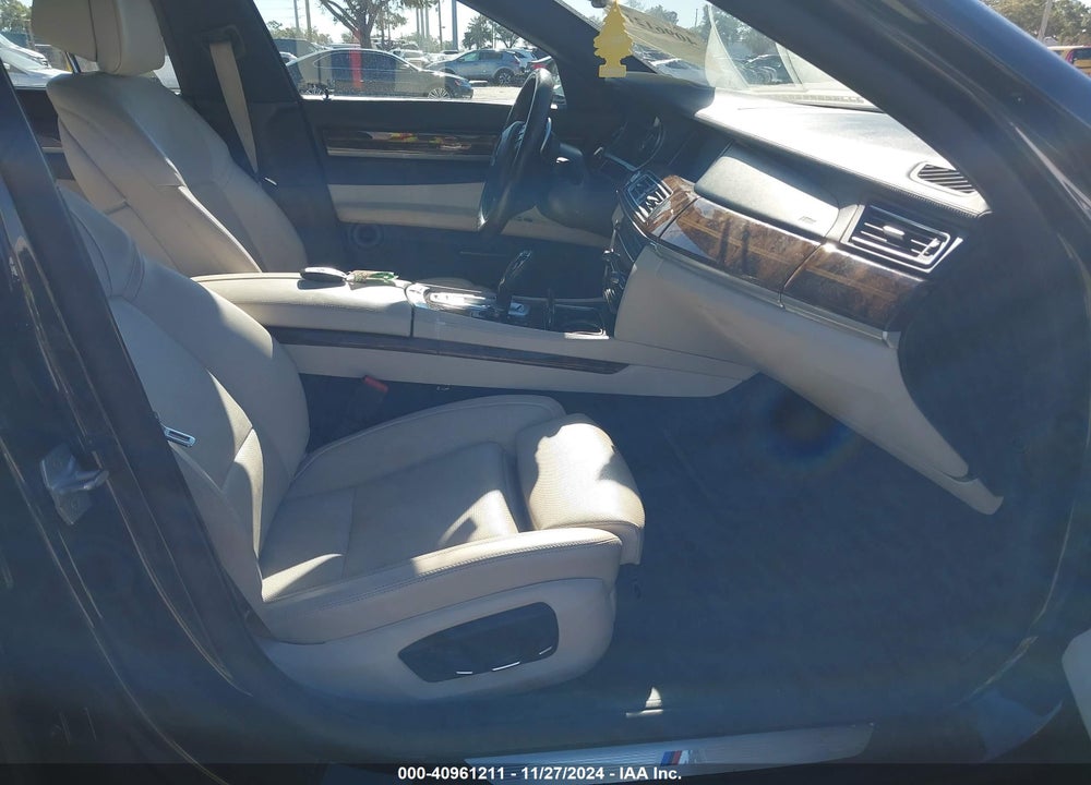 2013 BMW 750I XDRIVE VIN: WBAYB6C56DD223758