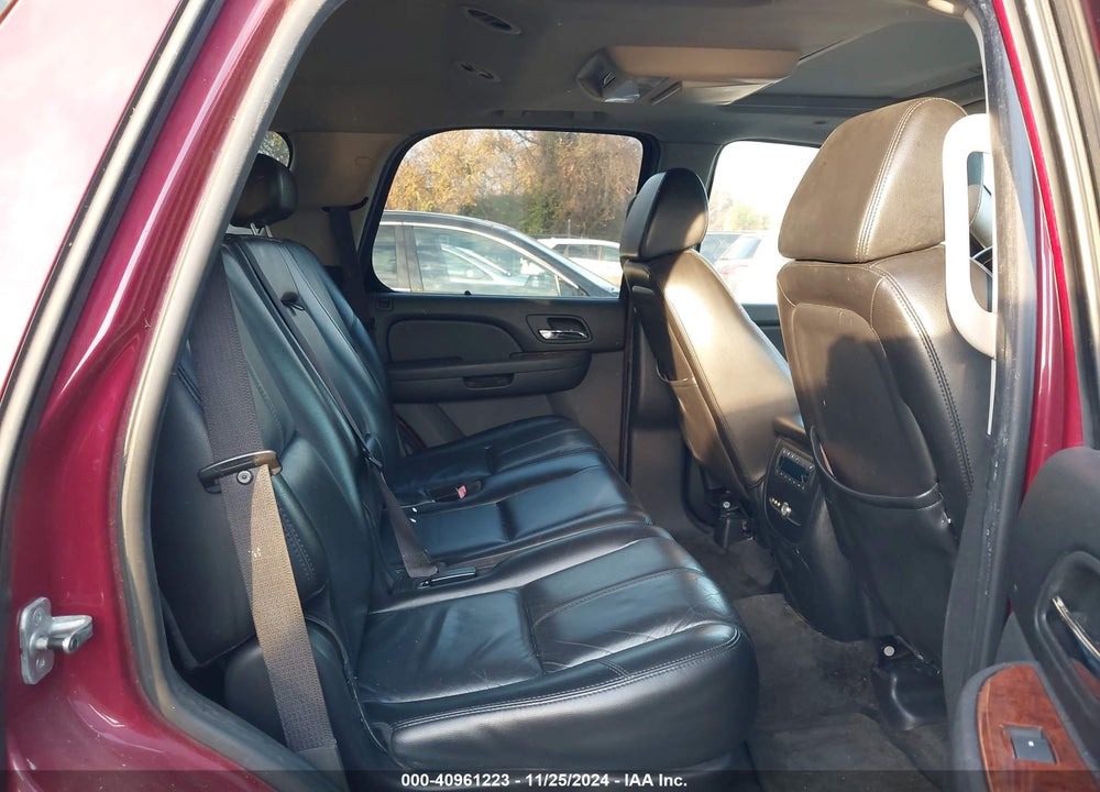 2007 CHEVROLET TAHOE LT VIN: 1GNFK13077J121884