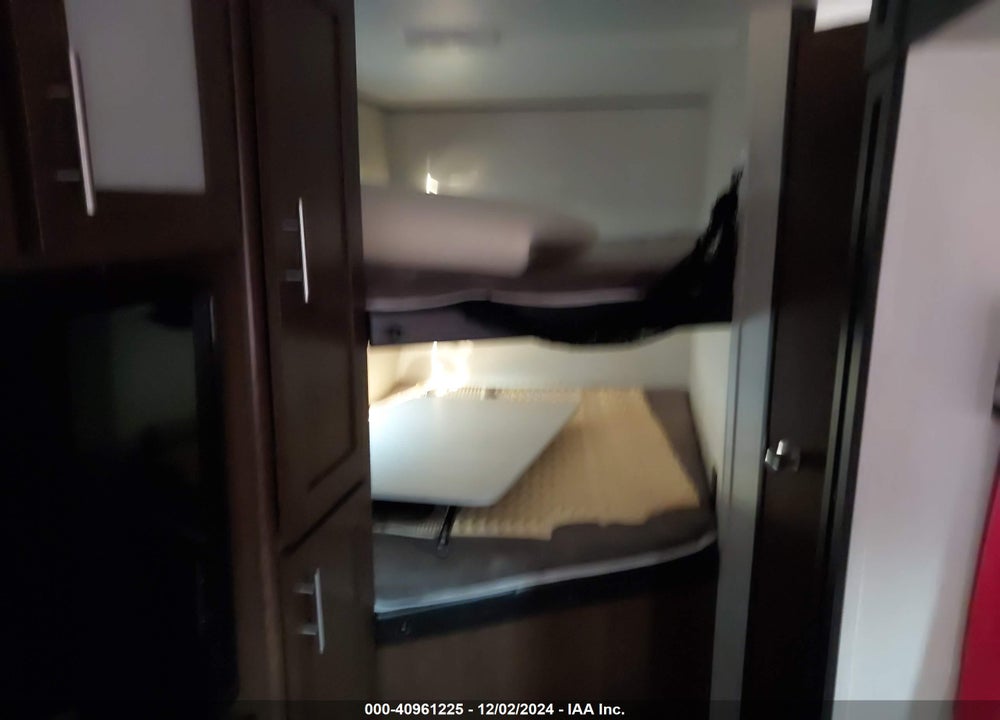 2019 AVENGER TRAVEL TRAILER VIN: 5ZT2AVSB7KB922661
