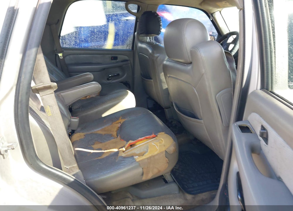 2005 CADILLAC ESCALADE STANDARD VIN: 1GYEK63N05R104575