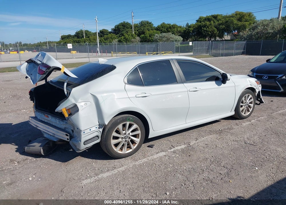 2022 TOYOTA CAMRY VIN: 4T1C11AK7NU008477