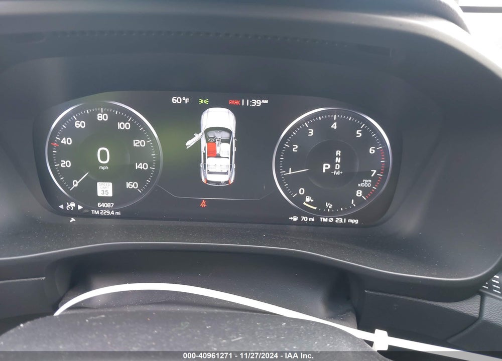 2019 VOLVO XC40 T5 R-DESIGN VIN: YV4162UM7K2140627