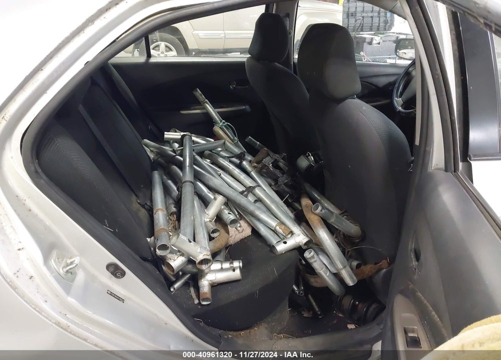 2010 TOYOTA YARIS VIN: JTDBT4K36A1359122