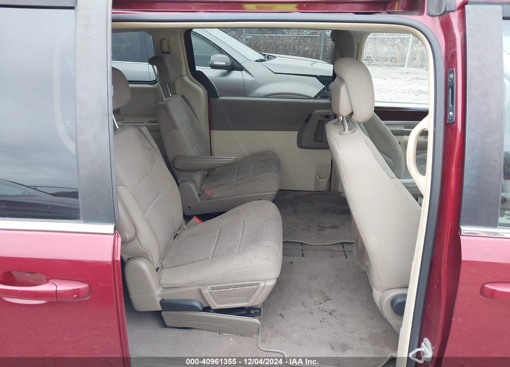 2010 CHRYSLER TOWN & COUNTRY TOURING VIN: 2A4RR5D12AR376181