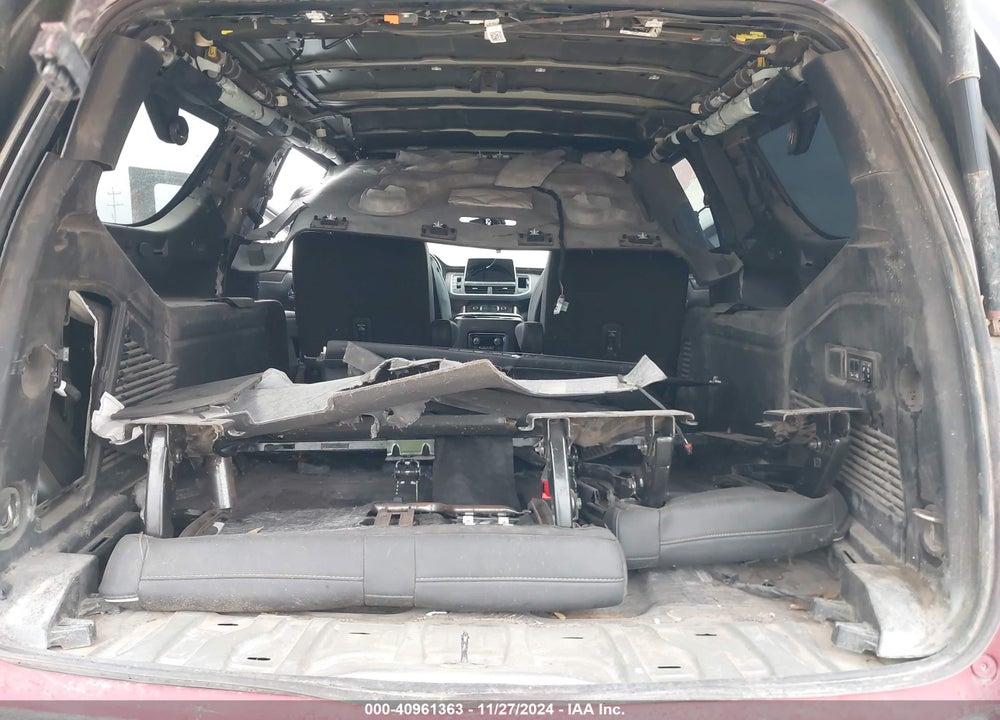 2023 CHEVROLET SUBURBAN 2WD PREMIER VIN: 1GNSCFKD6PR379084