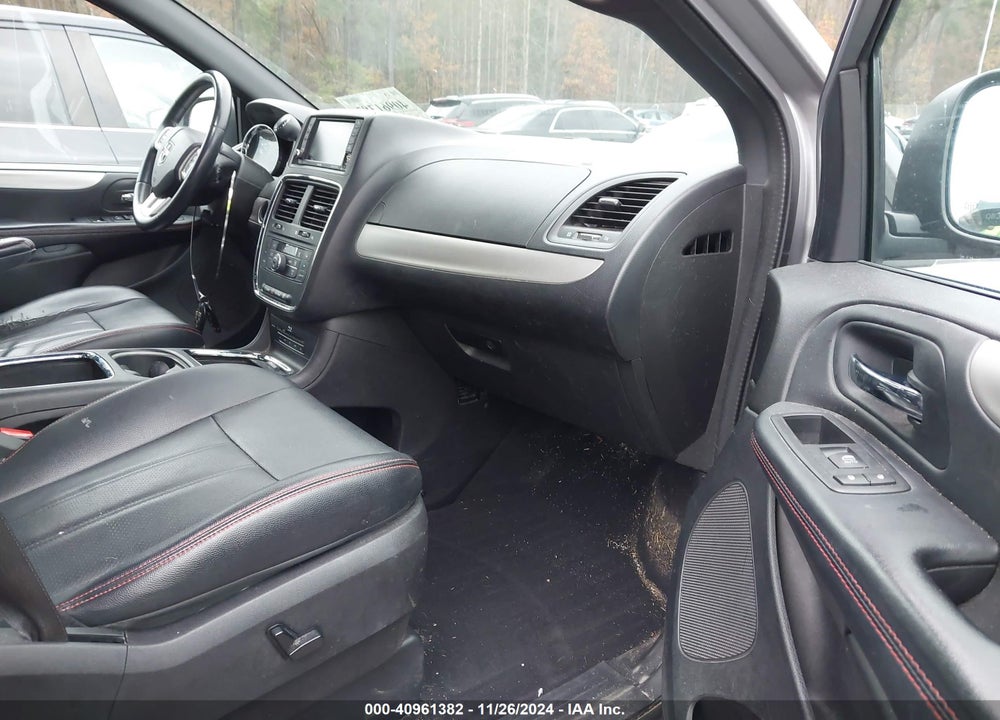 2016 DODGE GRAND CARAVAN R/T VIN: 2C4RDGEGXGR118373