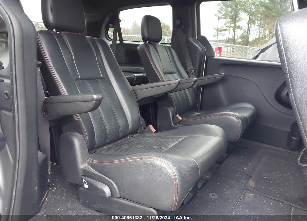 2016 DODGE GRAND CARAVAN R/T VIN: 2C4RDGEGXGR118373