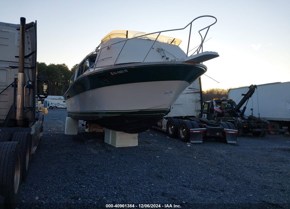 1984 SILVERTON BOAT VIN: STN31065M84C31C