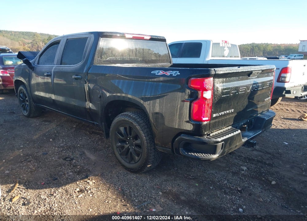 2021 CHEVROLET SILVERADO 1500 4WD SHORT BED CUSTOM VIN: 3GCPYBEK1MG229432