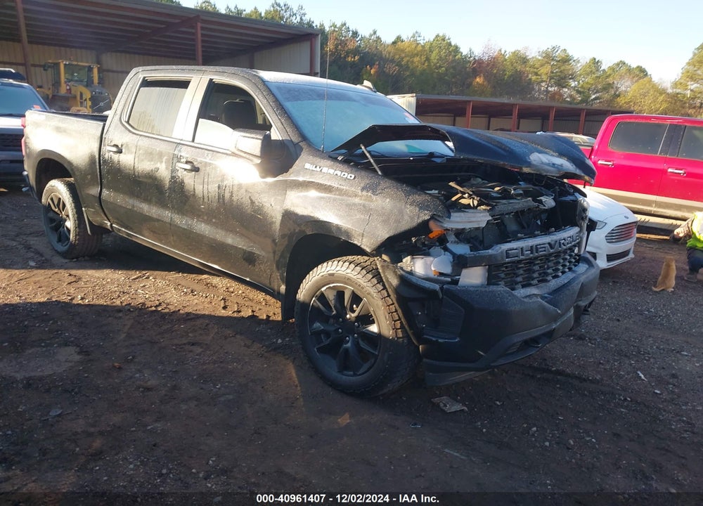 2021 CHEVROLET SILVERADO 1500 4WD SHORT BED CUSTOM VIN: 3GCPYBEK1MG229432