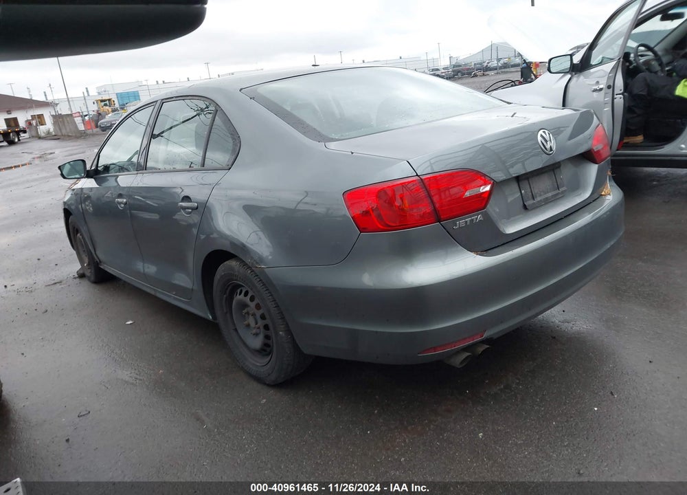 2013 VOLKSWAGEN JETTA 2.0L S VIN: 3VW2K7AJXDM225092