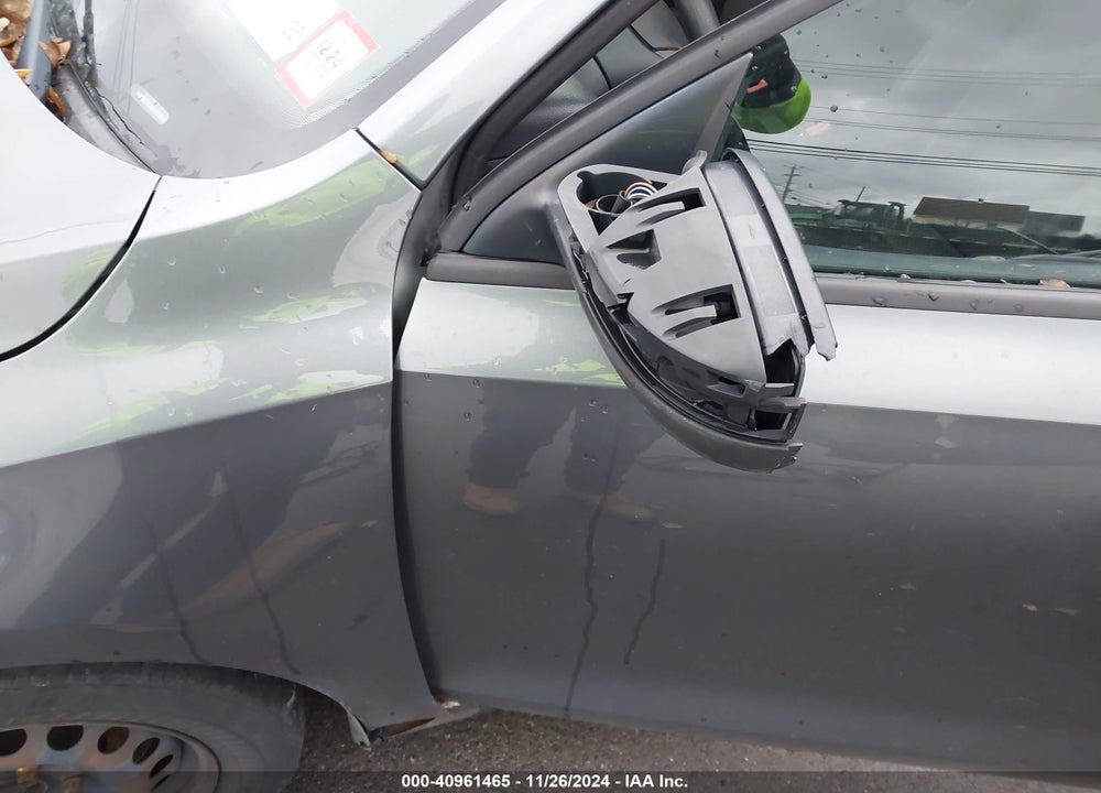 2013 VOLKSWAGEN JETTA 2.0L S VIN: 3VW2K7AJXDM225092