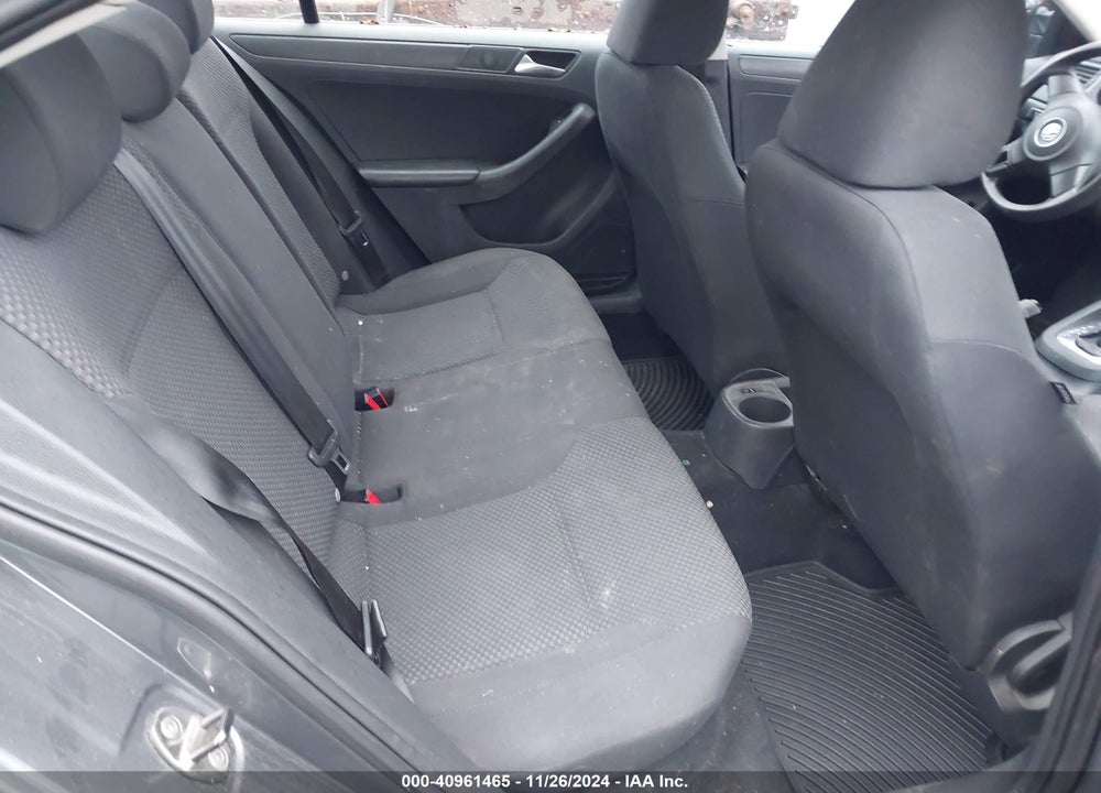 2013 VOLKSWAGEN JETTA 2.0L S VIN: 3VW2K7AJXDM225092
