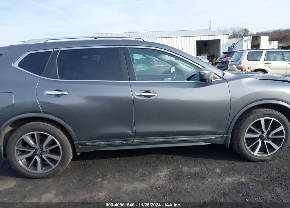 2018 NISSAN ROGUE SL VIN: JN8AT2MV9JW329621