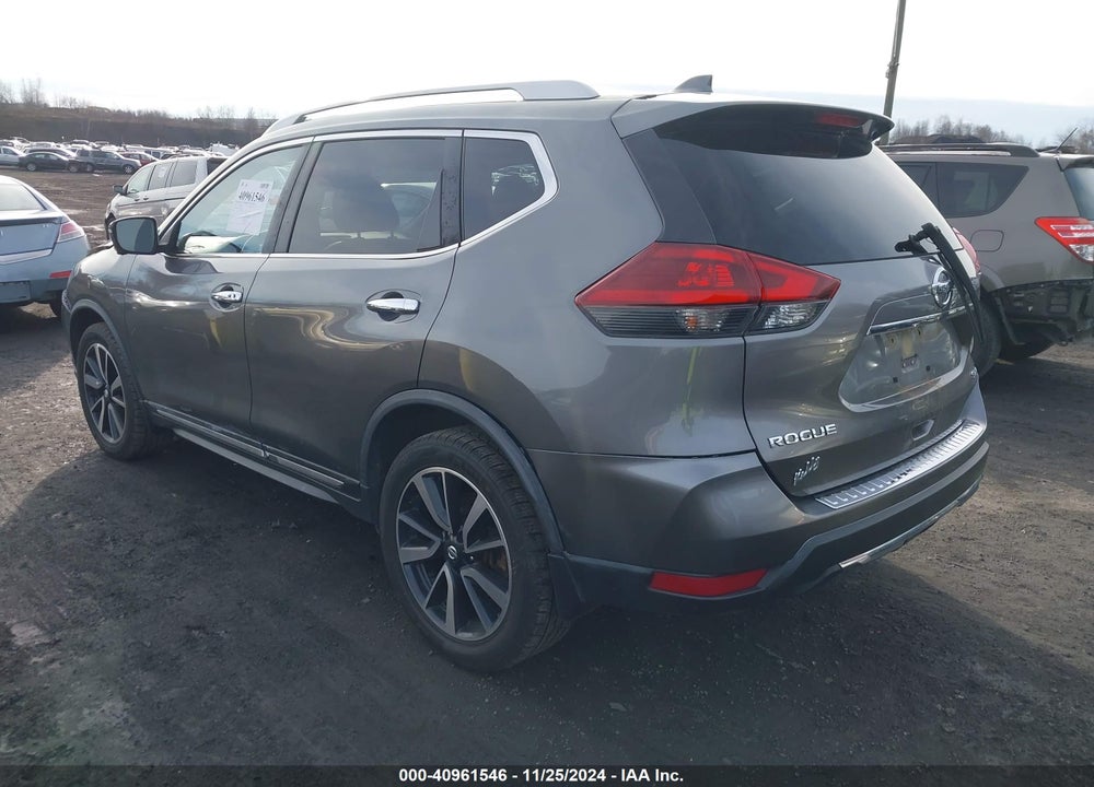 2018 NISSAN ROGUE SL VIN: JN8AT2MV9JW329621