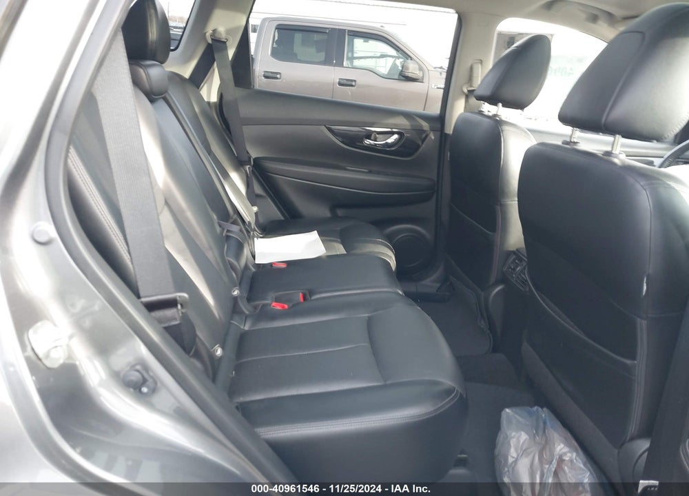 2018 NISSAN ROGUE SL VIN: JN8AT2MV9JW329621