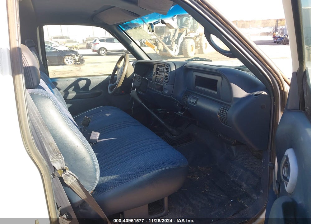 2000 CHEVROLET C2500 VIN: 1GCGC24RXYR143278