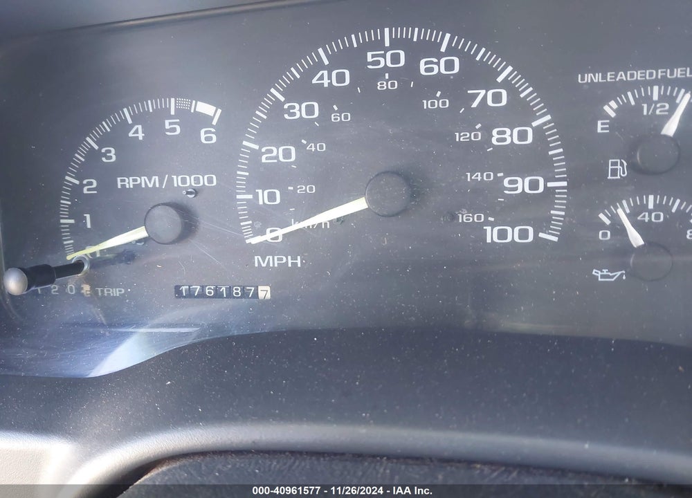 2000 CHEVROLET C2500 VIN: 1GCGC24RXYR143278