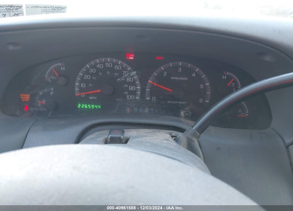2003 FORD F-150 LARIAT/XLT VIN: 1FTRW08L53KB94215