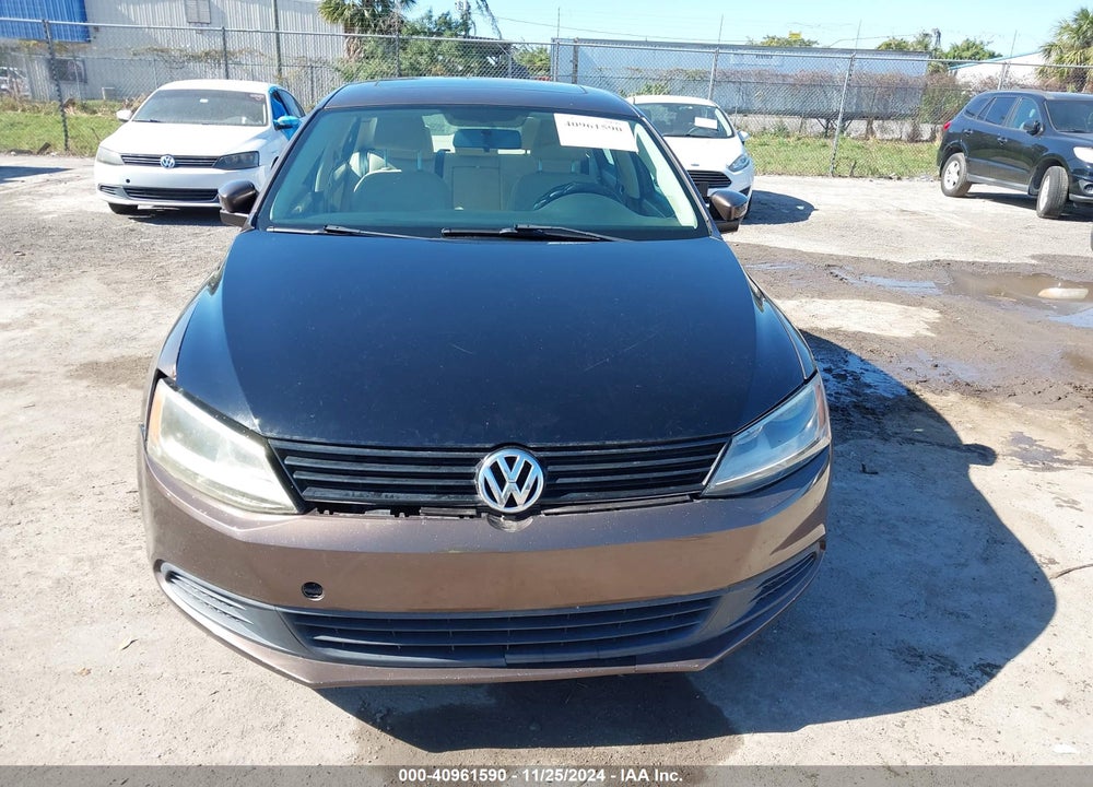 2011 VOLKSWAGEN JETTA 2.0L TDI VIN: 3VWLL7AJ1BM121573