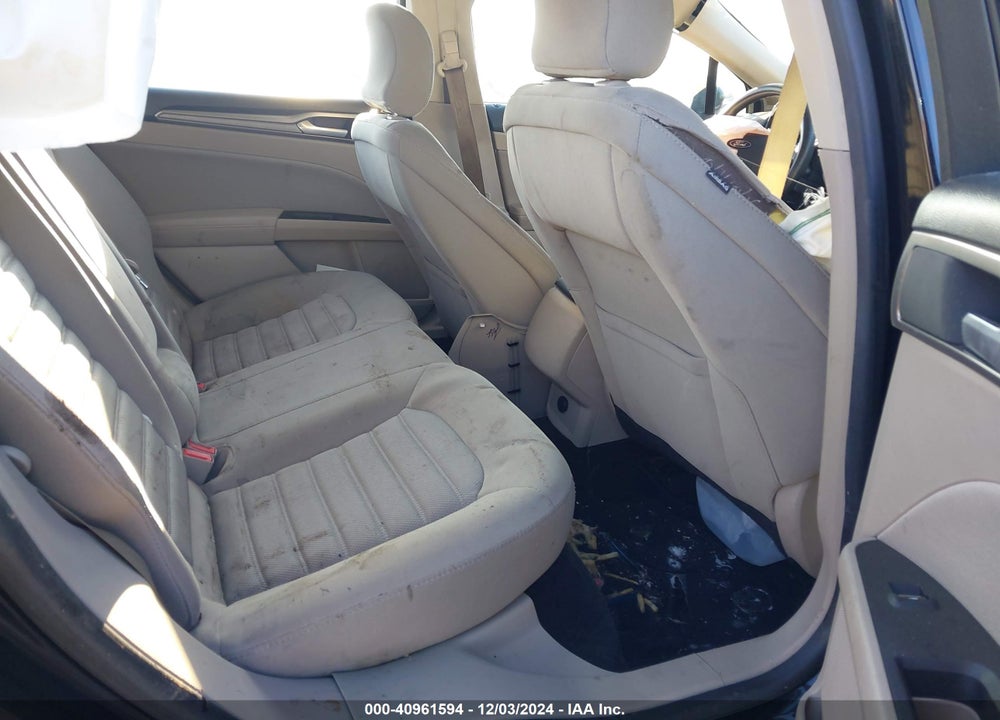 2018 FORD FUSION SE VIN: 3FA6P0H7XJR125666