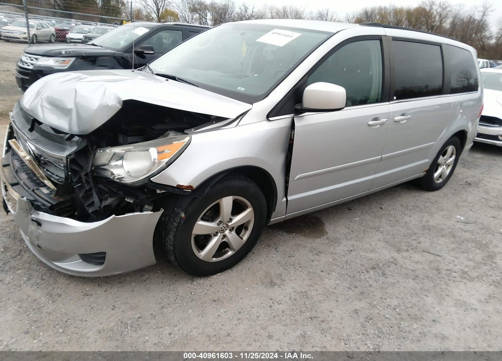 2011 VOLKSWAGEN ROUTAN SE VIN: 2V4RW3DG9BR670711