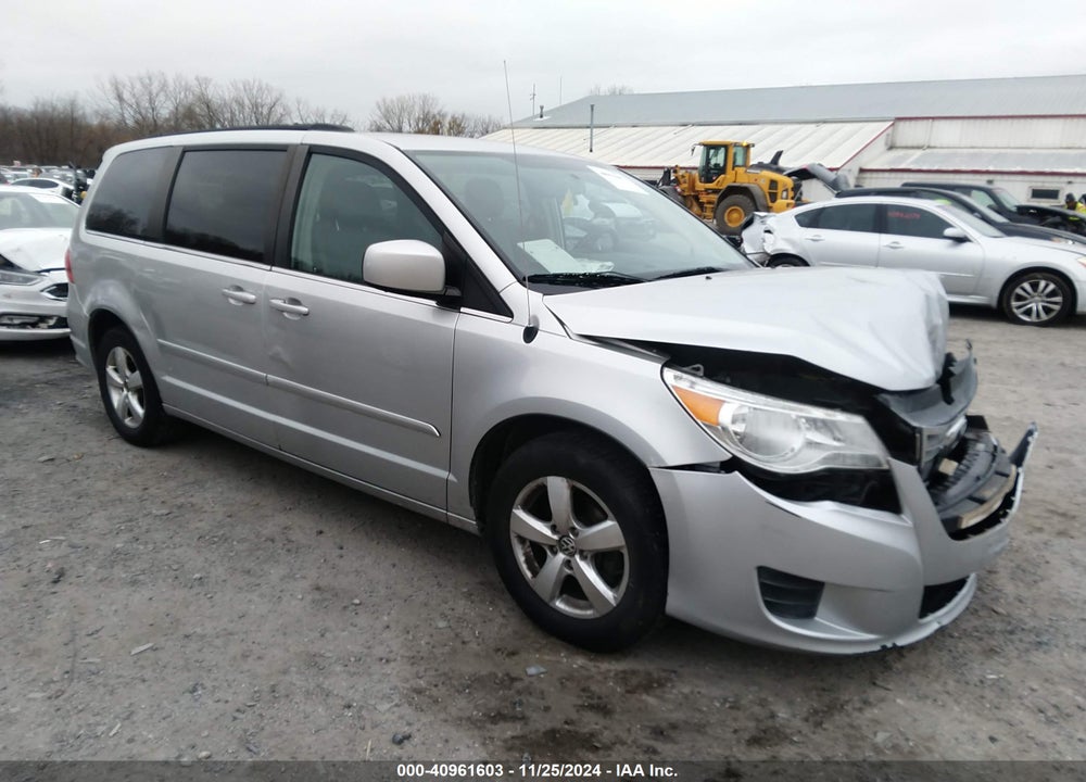 2011 VOLKSWAGEN ROUTAN SE VIN: 2V4RW3DG9BR670711