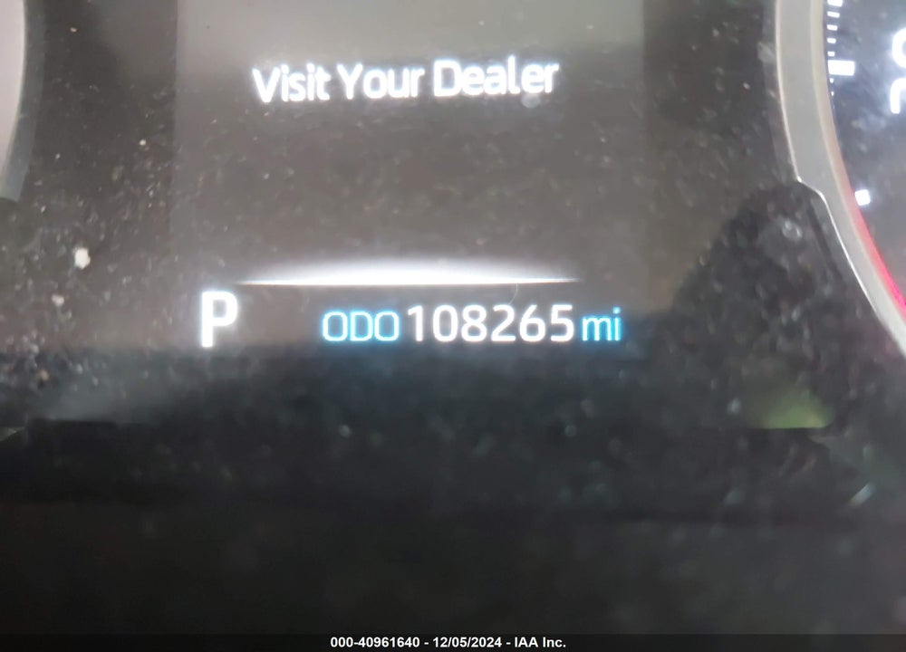 2019 TOYOTA RAV4 XLE VIN: JTMW1RFV6KD018528