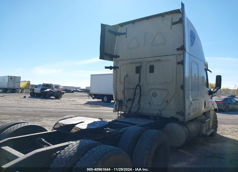2016 FREIGHTLINER CASCADIA 125 VIN: 1FUJGLD54GLHN1596