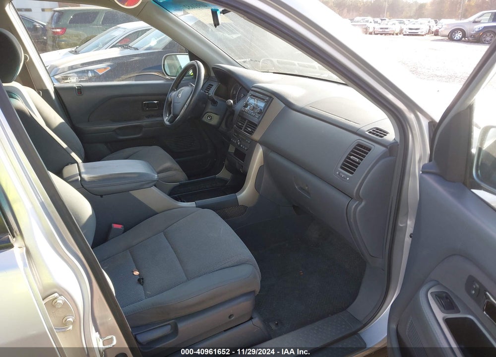 2006 HONDA PILOT EX VIN: 5FNYF18426B016760
