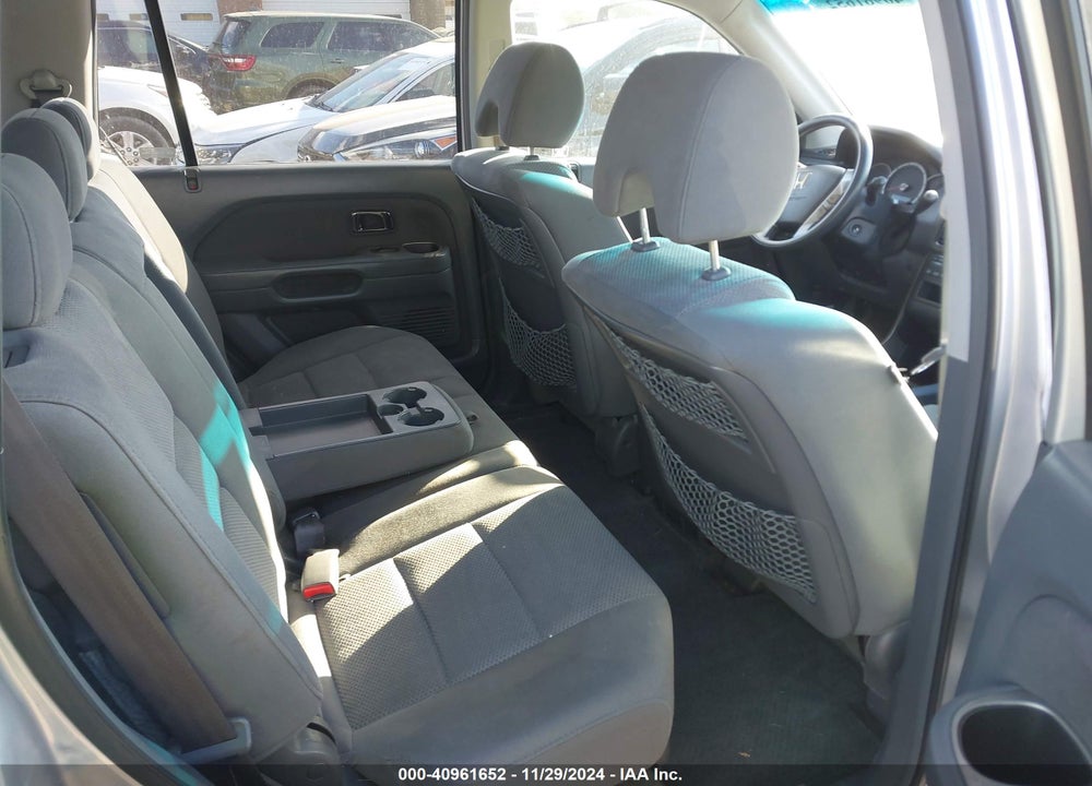 2006 HONDA PILOT EX VIN: 5FNYF18426B016760