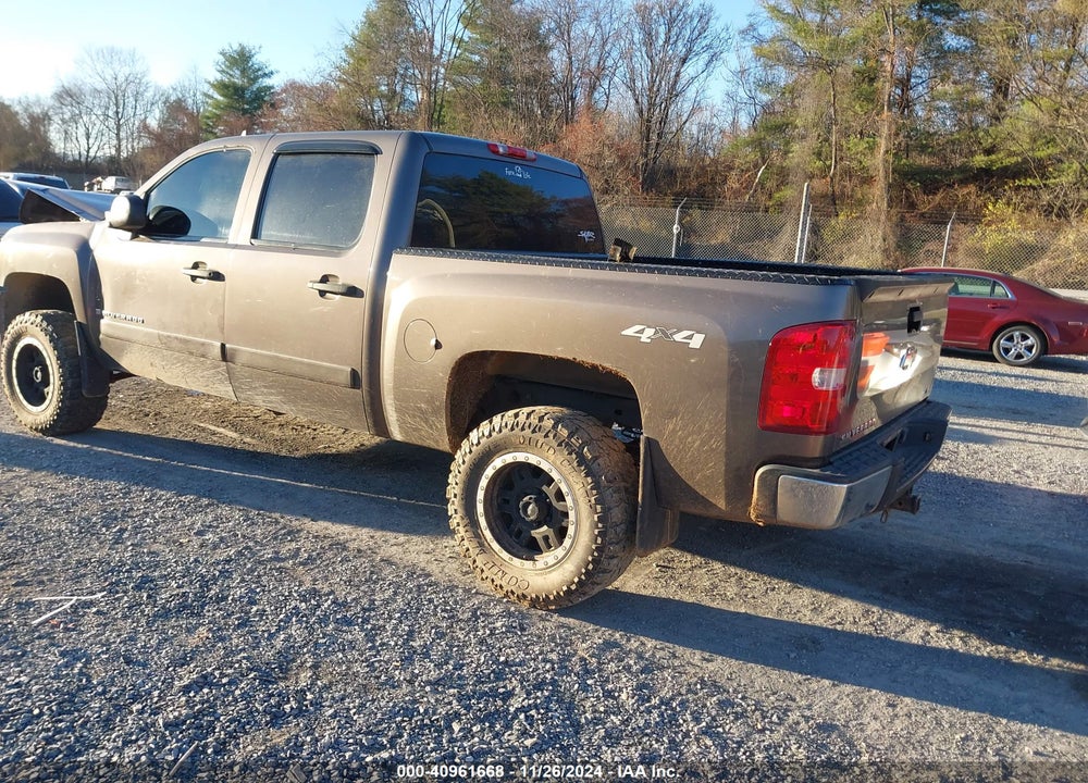 2008 CHEVROLET SILVERADO 1500 LT1 VIN: 2GCEK13J281283219
