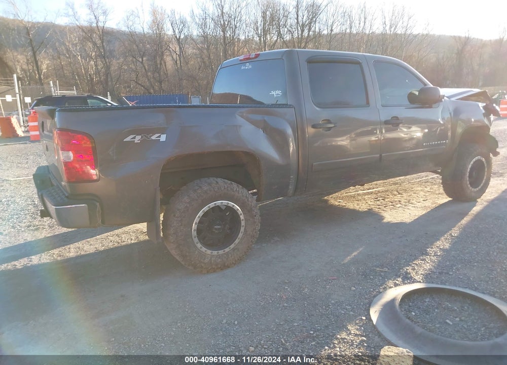 2008 CHEVROLET SILVERADO 1500 LT1 VIN: 2GCEK13J281283219