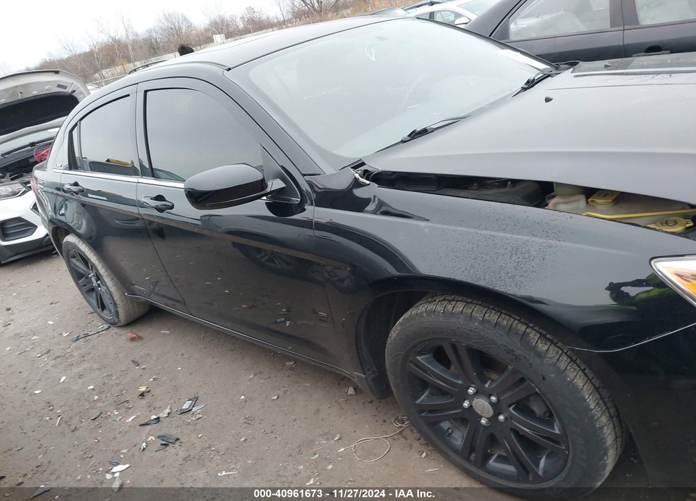 2011 CHRYSLER 200 TOURING VIN: 1C3BC1FB4BN613795