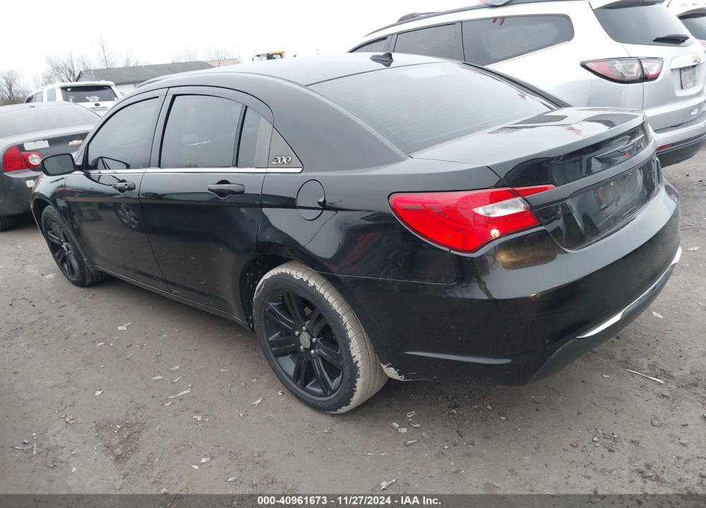2011 CHRYSLER 200 TOURING VIN: 1C3BC1FB4BN613795