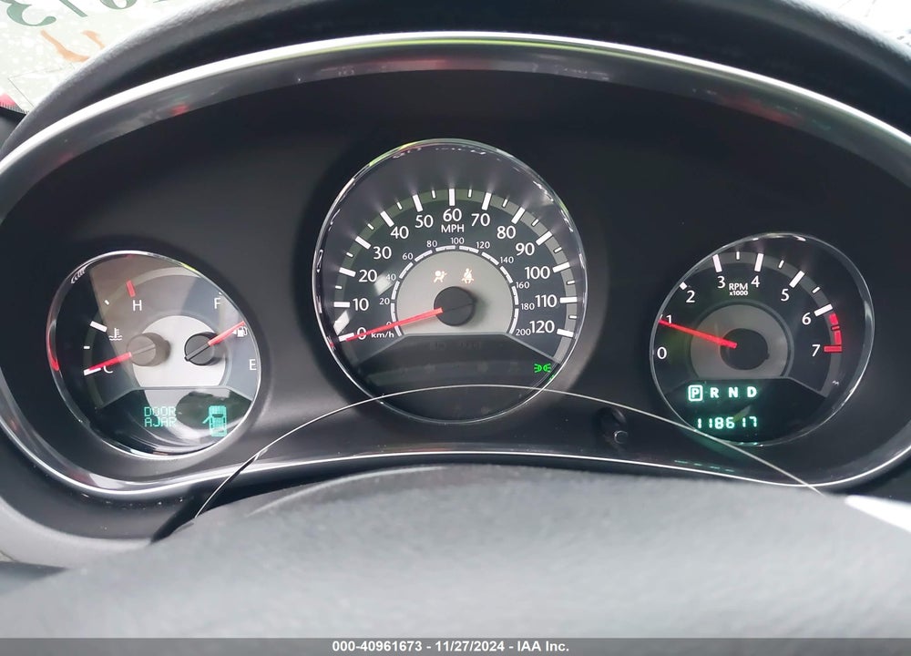 2011 CHRYSLER 200 TOURING VIN: 1C3BC1FB4BN613795