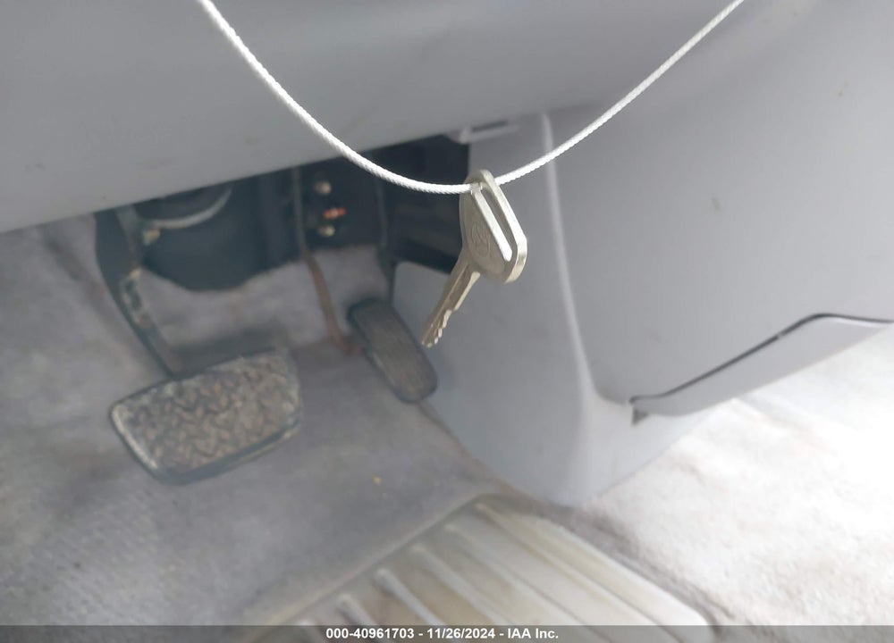 2003 TOYOTA SIENNA VIN: 4T3ZF19C93U551570