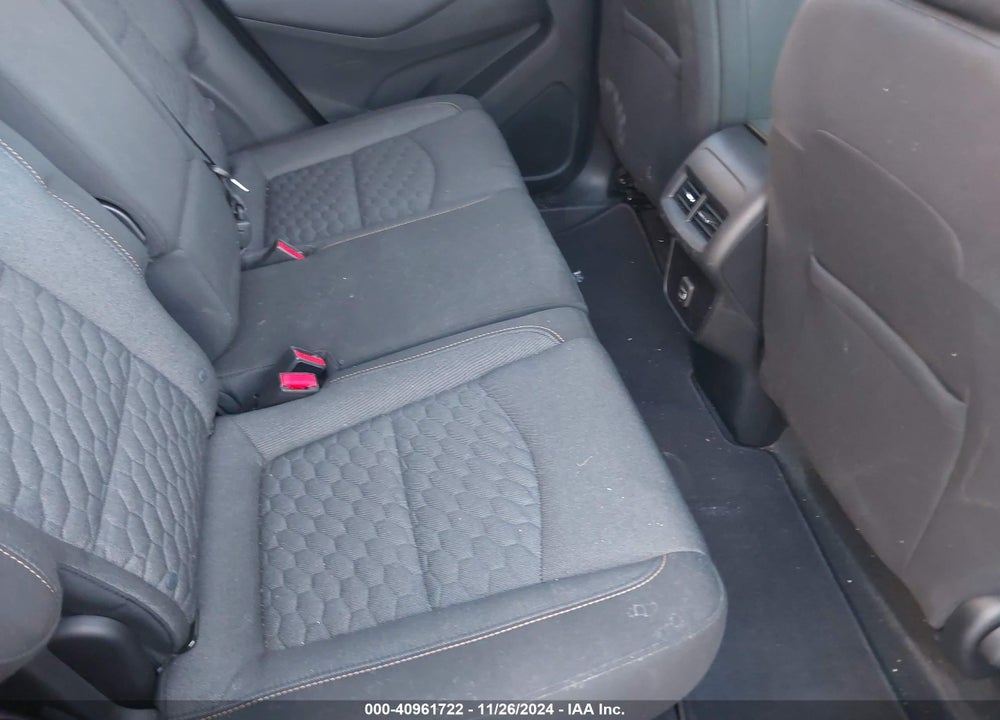 2019 CHEVROLET EQUINOX LT VIN: 2GNAXKEVXK6148187