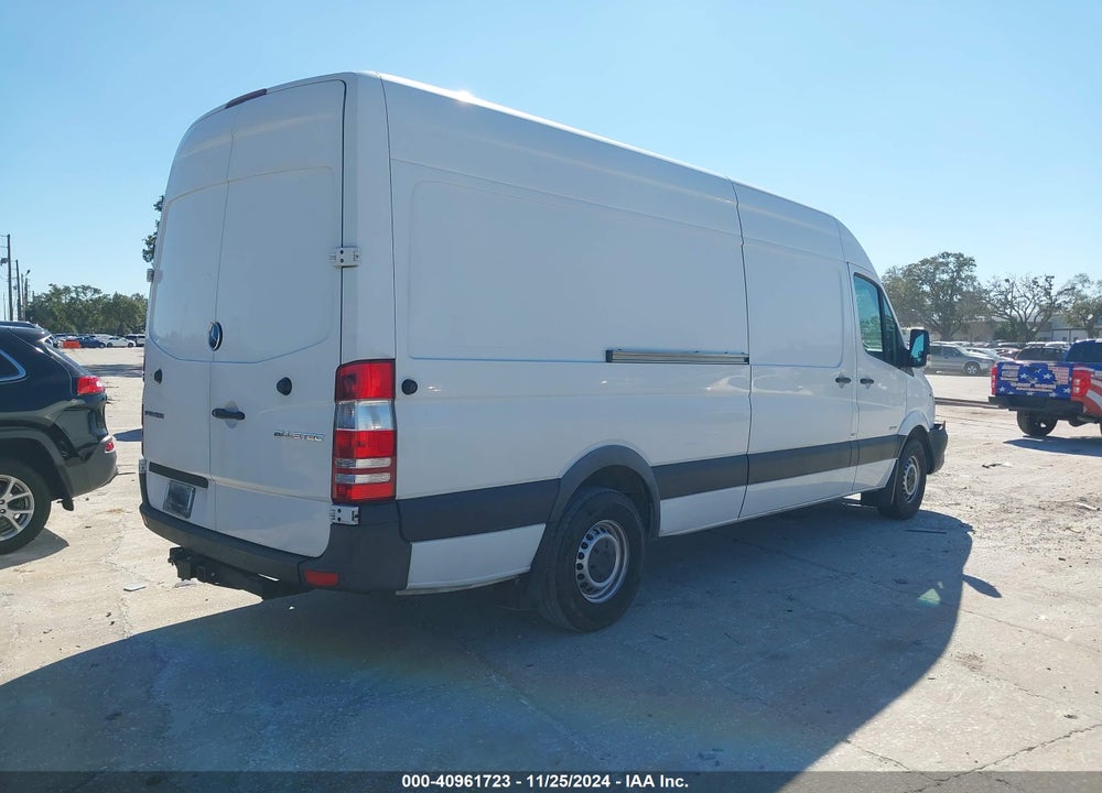 2016 MERCEDES-BENZ SPRINTER 2500 HIGH ROOF/HIGH ROOF VIN: WD3PE8DD8GP181212