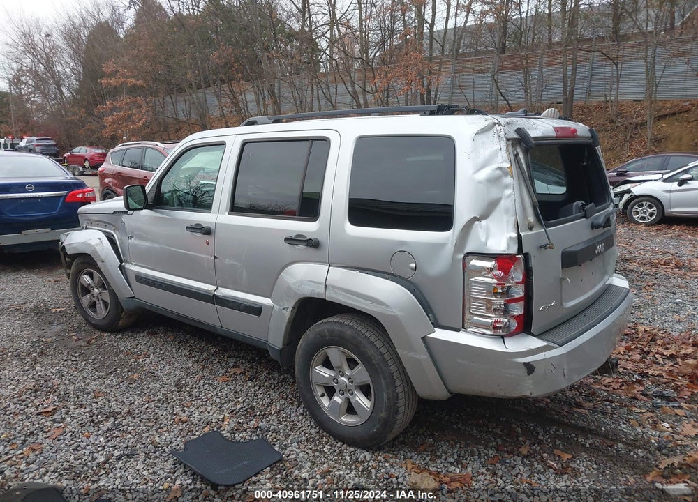 2011 JEEP LIBERTY SPORT VIN: 1J4PN2GK8BW586573
