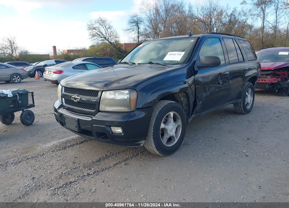 2008 CHEVROLET TRAILBLAZER LT VIN: 1GNDT13S682245825