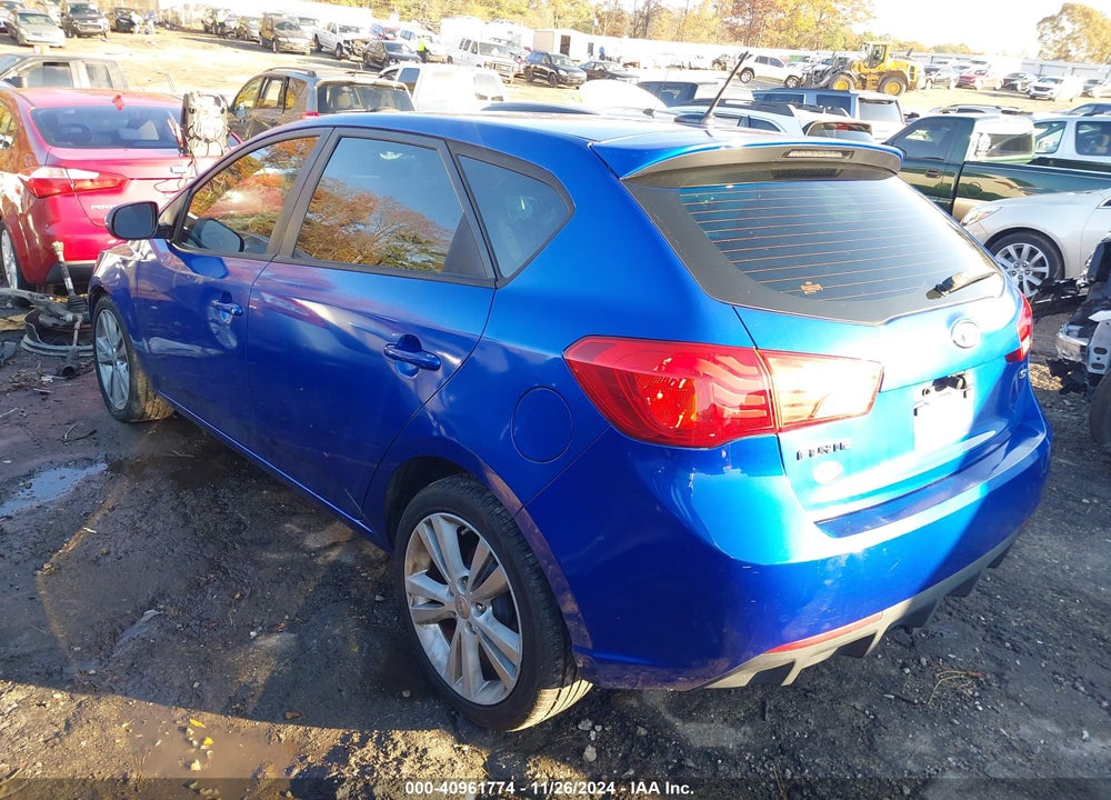 2011 KIA FORTE SX VIN: KNAFW5A32B5415189