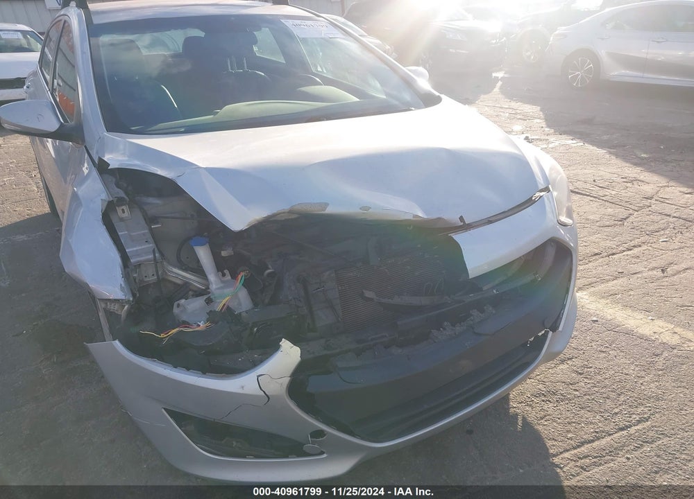 2014 HYUNDAI ELANTRA GT VIN: KMHD35LHXEU169123