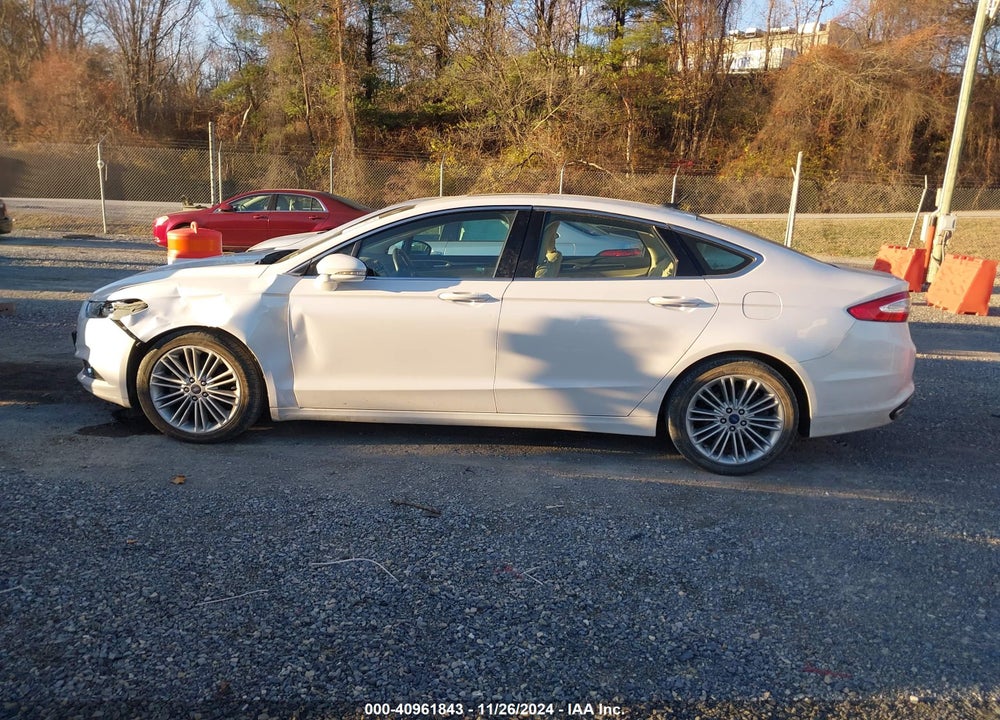 2015 FORD FUSION SE VIN: 3FA6P0T98FR140909