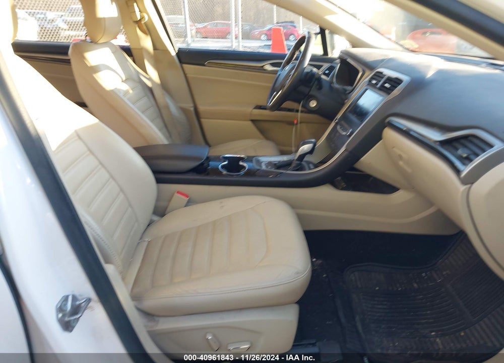 2015 FORD FUSION SE VIN: 3FA6P0T98FR140909