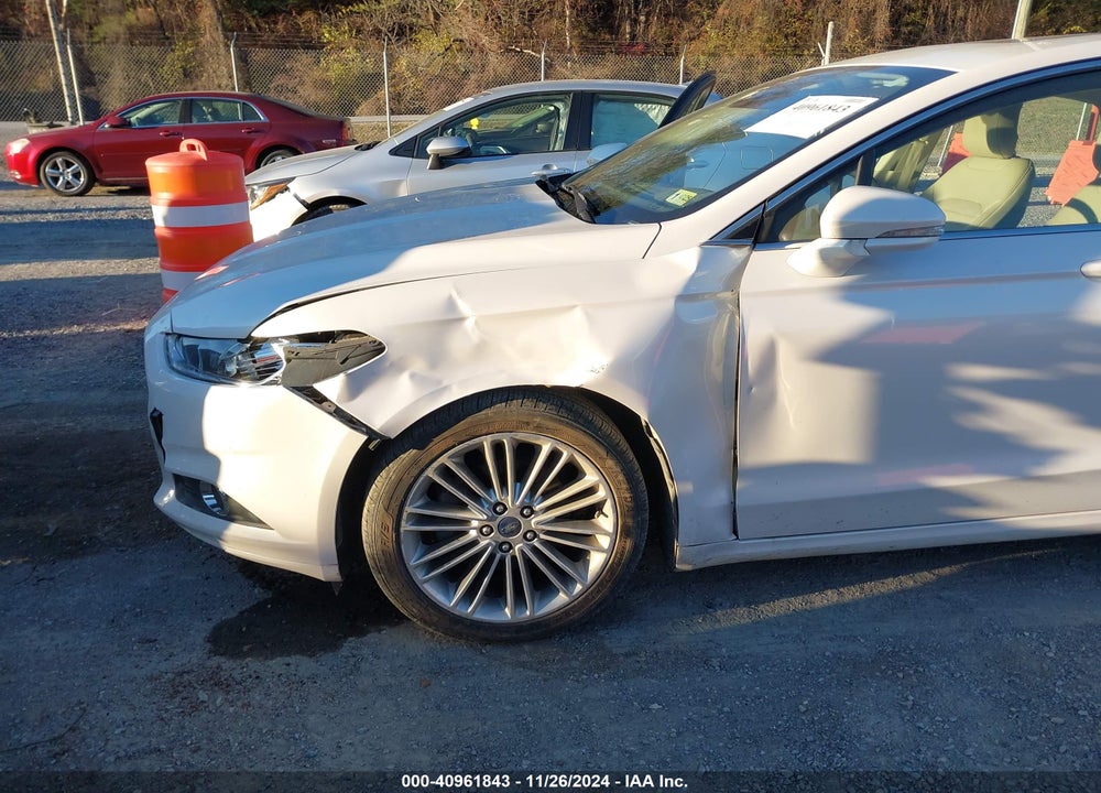 2015 FORD FUSION SE VIN: 3FA6P0T98FR140909