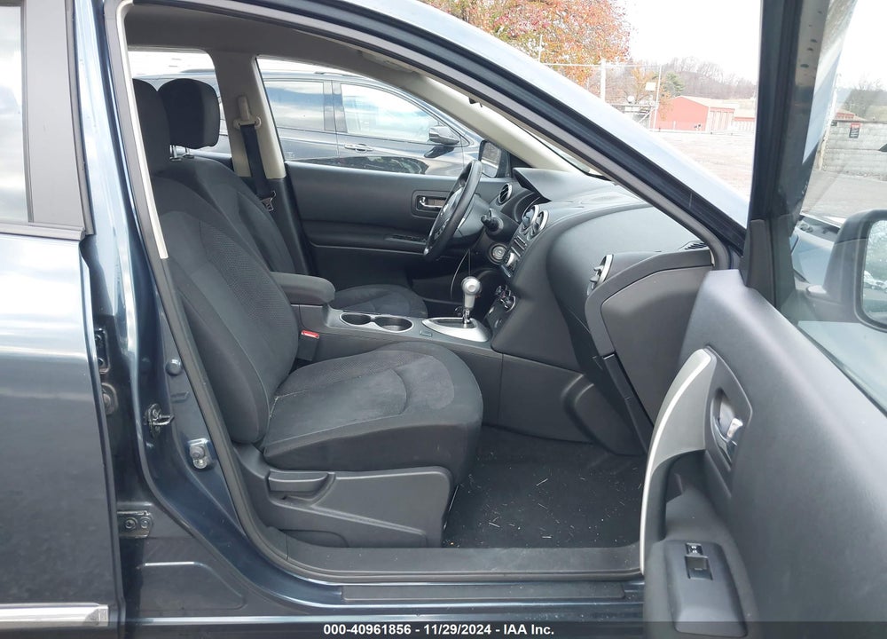 2013 NISSAN ROGUE S VIN: JN8AS5MV3DW652409