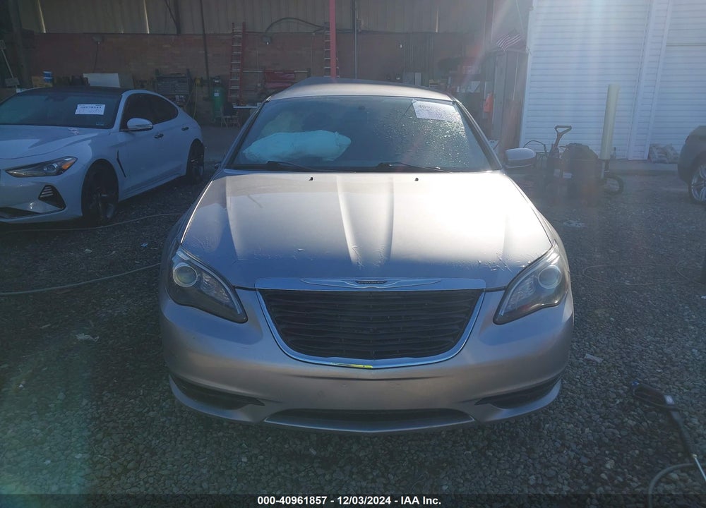 2014 CHRYSLER 200 TOURING VIN: 1C3CCBBG7EN117552