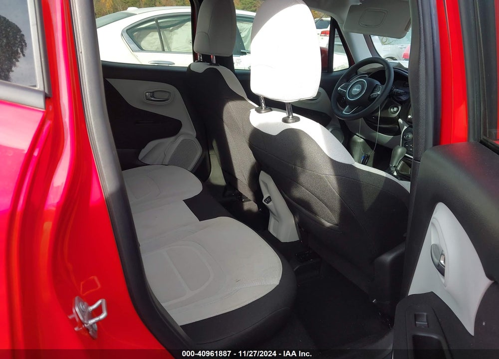 2021 JEEP RENEGADE LATITUDE FWD VIN: ZACNJCB11MPN27858